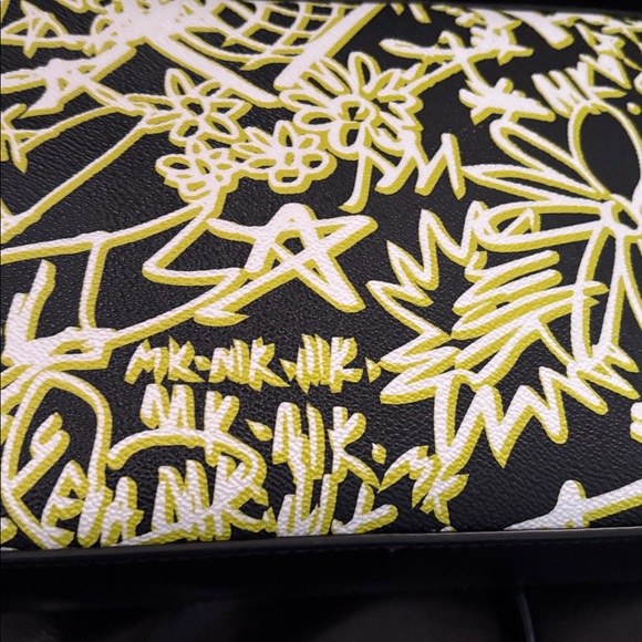 EUC Michael Kors Jet Set Graffiti Print Crossbody Bag - Picture 5 of 7